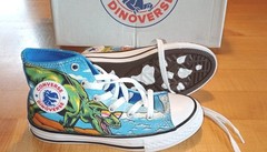 converse chuck taylor dinoverse shoes size 31.5