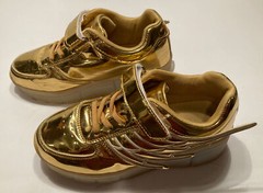 Boy’s / Girl’s XBH Gold Light-up Roller Shoes – Size 35 (US 3.5)