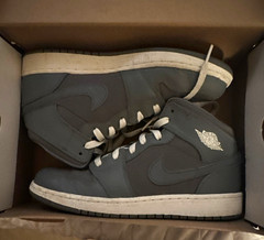 Jordan Air Jordan 1 Mid BG Cool Grey/White Leather Sneakers Youth 7 (554725-014)