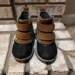Sorel Infant Out N About Classic Boot – Size 8 Youth- Camel Brown / Black