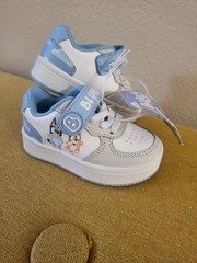 Luceo Studio Bluey Light Up Hook & Loop Strap Sneakers Unisex Kids 5 White/Blue