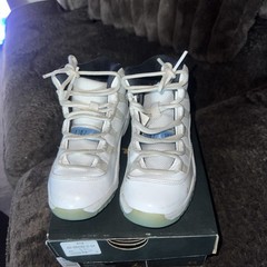 Jordan 11 Columbia Size 11c