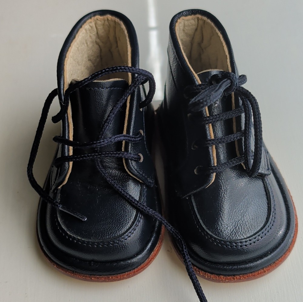 Kitty’s Unisex Kids Black Leather Bootie Boots Lace Up Size 10 1/2 Mexican size