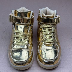 Kids Metallic Gold Light-Up High Top Sneakers Size 5 US (EU 37) LED Rechargeable