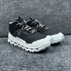 On Cloud Waterproof CloudHero Unisex Mid Hiking 5y Women’s 6.5 Black White NEW