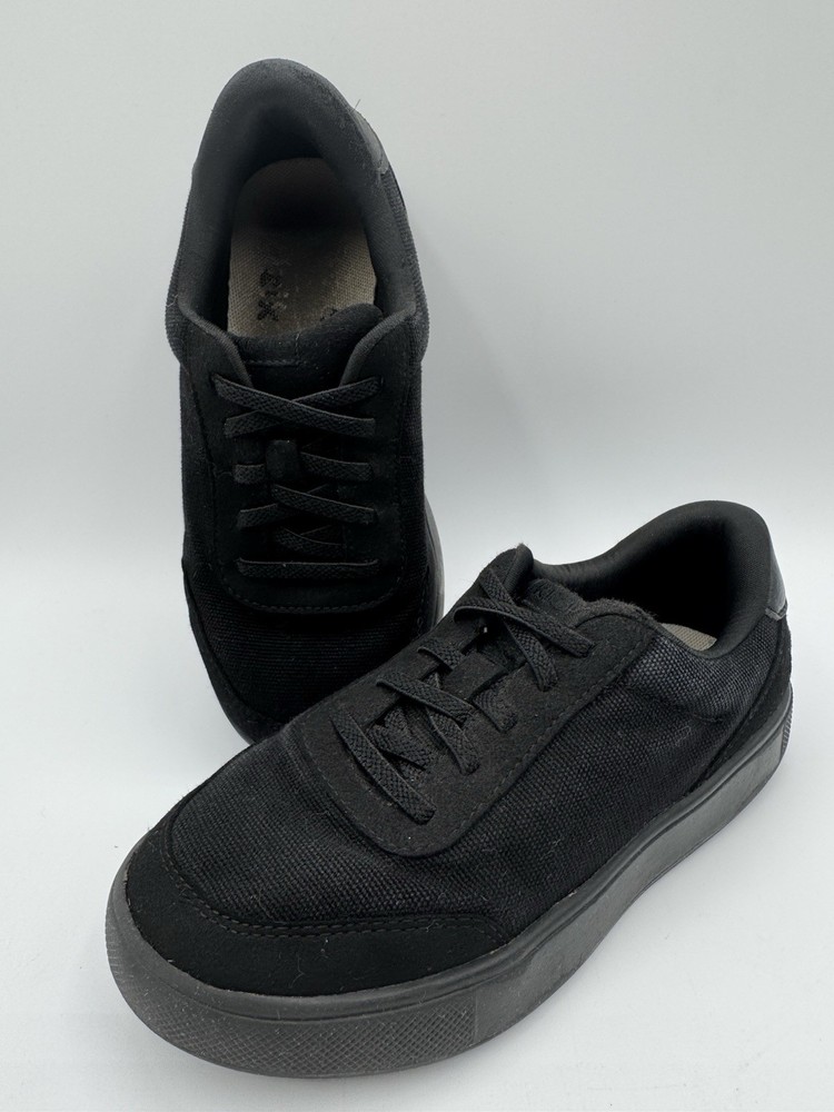 Kizik Kids Step In Sneakers Black On Black Hands Free Shoes Size 13C Youth