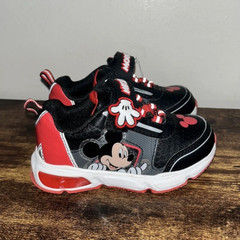 Disney Mickey Mouse Unisex Kids Low Top Sneakers Size 7 Black/Red/White