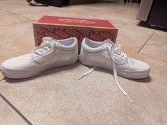 Size 1 (Youth) – VANS Old Skool Low (White)