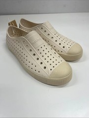 NWT Native Jefferson Bloom in Bone/Beige/Shell Speckles Size J5