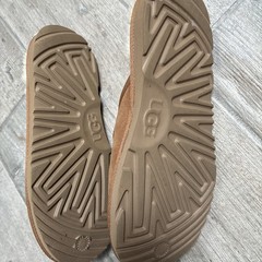 UGG Chestnut Shearling Lined Slides Slippers Kids 6 Women’s 8 Cozy Comfort