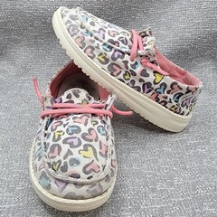Hey Dude Wendy Youth White Leopard Size K10 Slip On Shoe