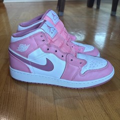 Nike Air Jordan 1 Mid Sneakers Valentines Day Youth Pink White Kids Girls Sz 6.5