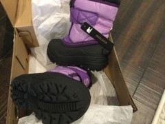 Sorel Kids Snow Commander Boot Size toddler’s 6 Color Gumdrop,purple violet