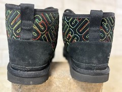 UGG Neumel II Graphic Rainbow Stitch Black Suede Lace Up Boots Kids Size 4 W 5.5