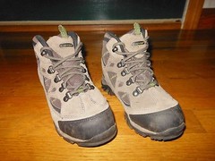 Hi-Tec Renegade Trail Waterproof JR boots – Kid’s sz 1.5 M – Euro sz 32.5 – EX