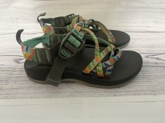 CHACO KIDS SANDALS SIZE 1 MULTICOLOR ADJUSTABLE STRAPS CLASSIC STYLE