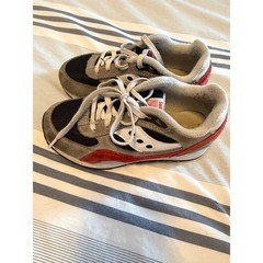 Saucony Jazz Original Kids Sneakers Grey Red Black SK267652 Size 11.5M