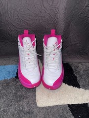 Size 7 (GS) – Jordan 12 Retro Mid Vivid Pink 2016