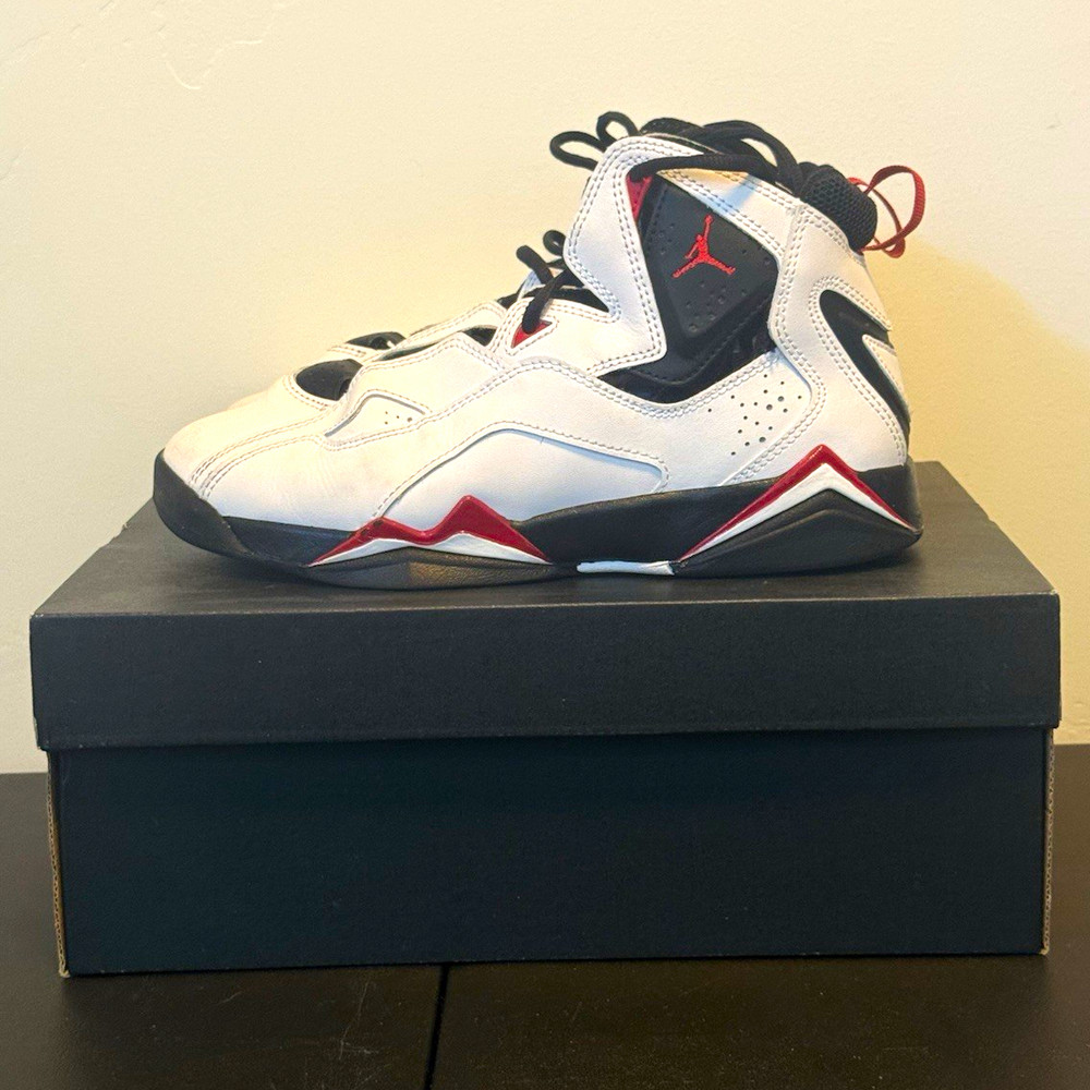 Jordan True Flight (GS) White Red Black Kids 6Y 343795-160