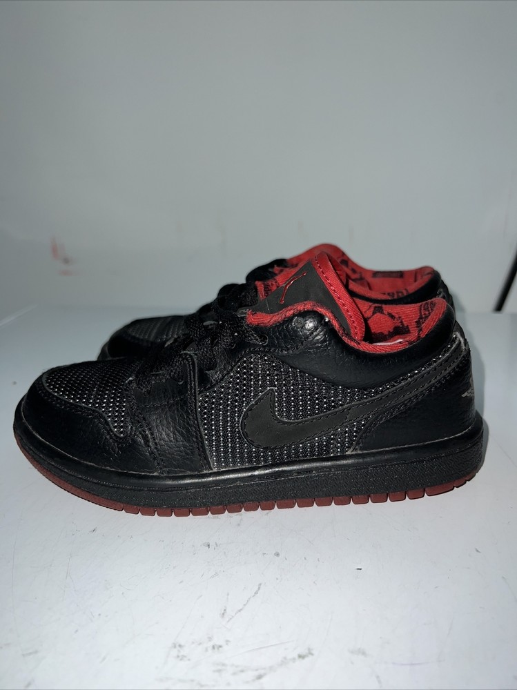 2007 Jordan 1 Retro Low (ps) size 12C 315869-001 Black/blk/red Rare