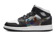 Jordan 1 Mid Hologram – DR9495-001