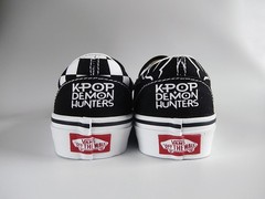 K-Pop Demon Hunters Derpy x Vans Little Kids Slip-On Kpop Shoes Unisex Youth 3.5