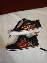 Heelys Pro 20 Flame Print Size KIDS Youth 3 Black Canvas Skate Shoes
