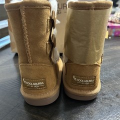 Koolaburra By Ugg Child’s Victoria Boot – US Shoe Size 8, Chestnut – 1090330