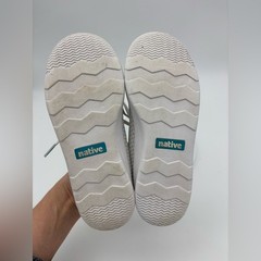 NATIVE Kids White Sneaker Shoe Mercury LiteKnit Lace Up Stretch Girl Boy J1.5