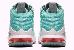 Nike Lebron XVII 17 (GS )South Beach Basketball BQ5594-444 Sz 5.5Y Women’s Sz 7