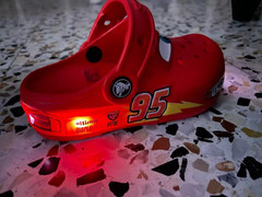 NEW Kid’s LIGHT-UP Lightning McQueen Croc NWT Kid Shoe Clog Disney C8-J3 Sizes
