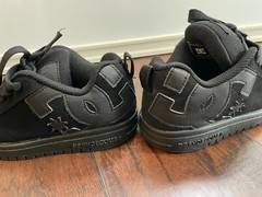 DC Kids‘ Court Graffik Leather Skateboarding Shoes CD4 Black/Black Size 2.5 Y2K