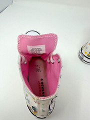 HELLO KITTY Converse Chuck Taylor All-Star Hi Top Junior US 4