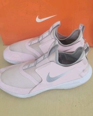 Size 7Y Eur 40- Nike Flex Experience Run Low Pink