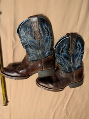 Ariat square toe cowboy boots size kids 10.5 brown with blue and white stitching