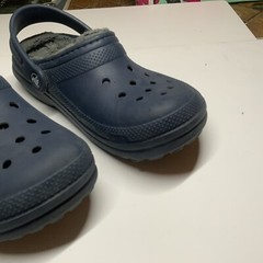 Used Good Crocs Unisex Kids Classic Clogs, Navy, 3 Big Kid
