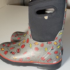 Bogs Boots Kids Size 6 Waterproof Insulated Classic Il Bugs Rain Snow Boots
