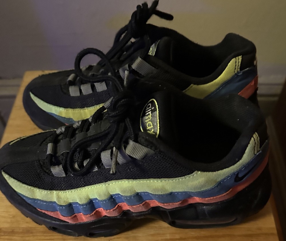 Nike Air Max 95 Grade School 4Y Green Blue Pink Suede