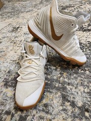 Nike Kyrie Irving 5 “Irish” Shoes AQ2456-170 WHITE/GOLD Kids Youth SIZE 4.5y