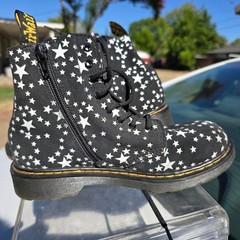 Dr Martens 1460 Pascal J Kids Youth Size 3 Black Silver Star Suede Zip Boots EUC