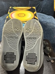 Grey Heelys 5 Youth male size