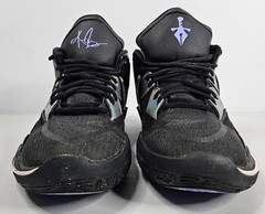 Nike Kyrie Infinity Black Silver Athletic Shoes Youth Size 7Y (DD0334-005)