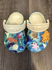 CROCS OCEAN Nemo Octopus clog shoe Kids Shark tooth Unisex Size 4C