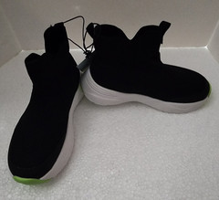 Cat & Jack Kids Pull-on Ari Sneakers, Black, SZ 8, 9, 10, 11, NWT SHIPS FREE