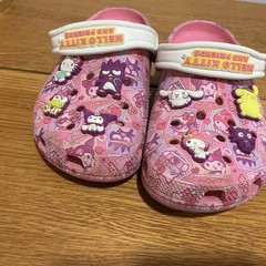 Crocs Hello Kitty & Friends Kids Clog Sandals Pink/Purple/White JR/3 Charms 2023