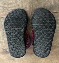 Teva Voya Infinity Children’s Sandals Sz 11 – Black, Red, Purple – Adj Strap