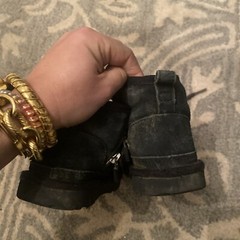 ugg boots kids size 10