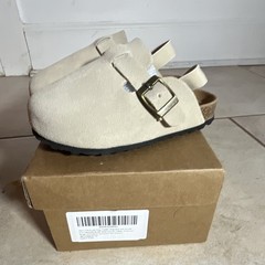 Suede Clog Sandals Unisex Kids Beige US 8.5 Medium Adjustable Buckle