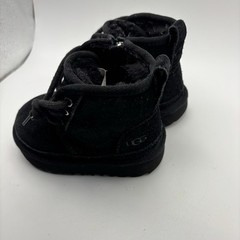 Kids UGG Neumel II Boot Suede Upper 1017320K Black Tie Lined Warm Size 6