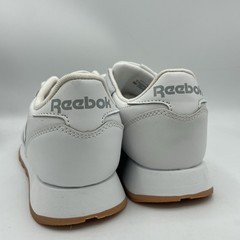 Reebok Unisex Big Kid Classic Leather Shoes, White/Gum, Size 5 US